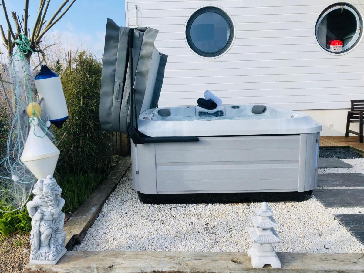 La Maison Bateau Au Bord De Mer Guissény 外观 照片