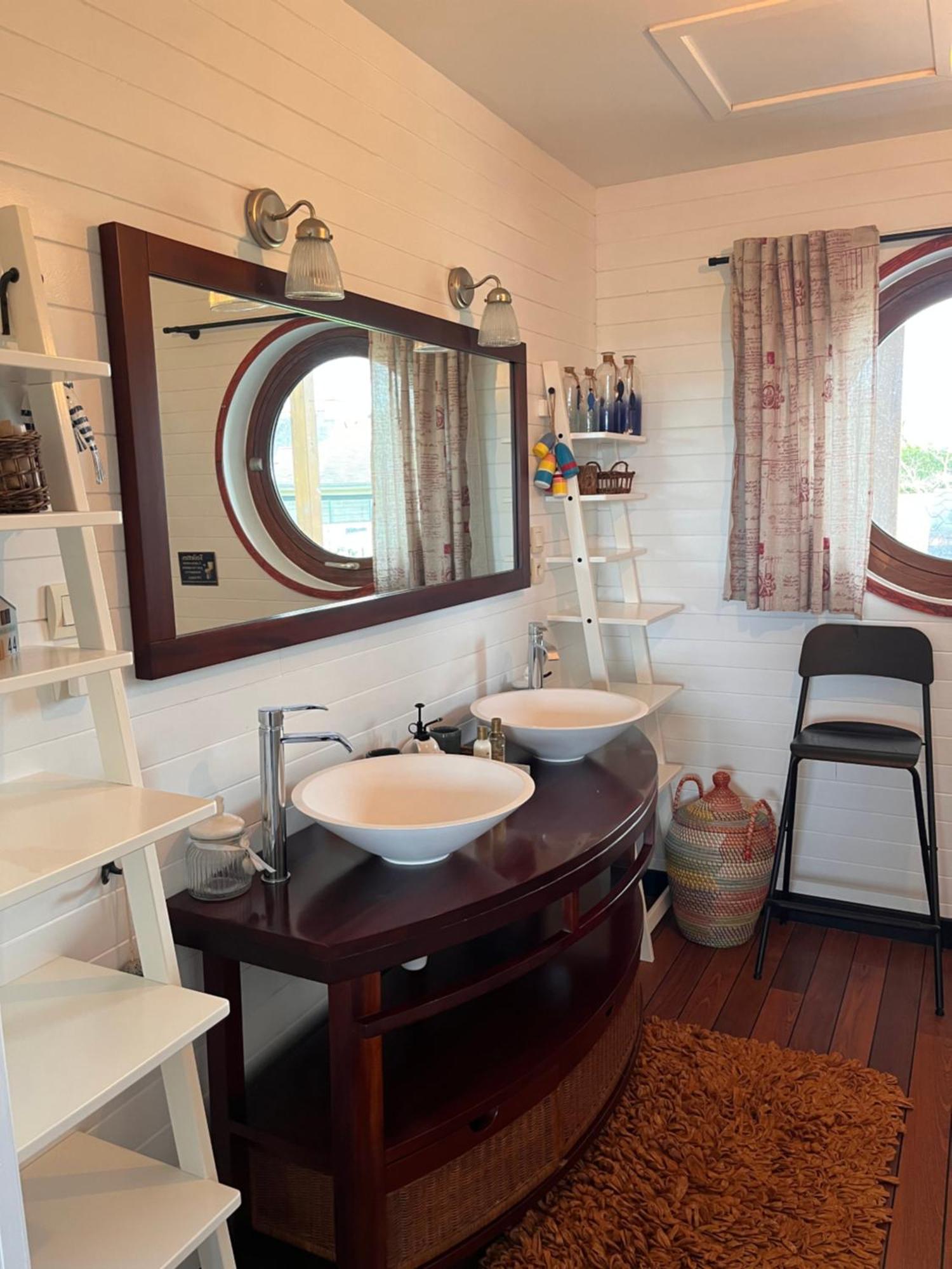 La Maison Bateau Au Bord De Mer Guissény 外观 照片